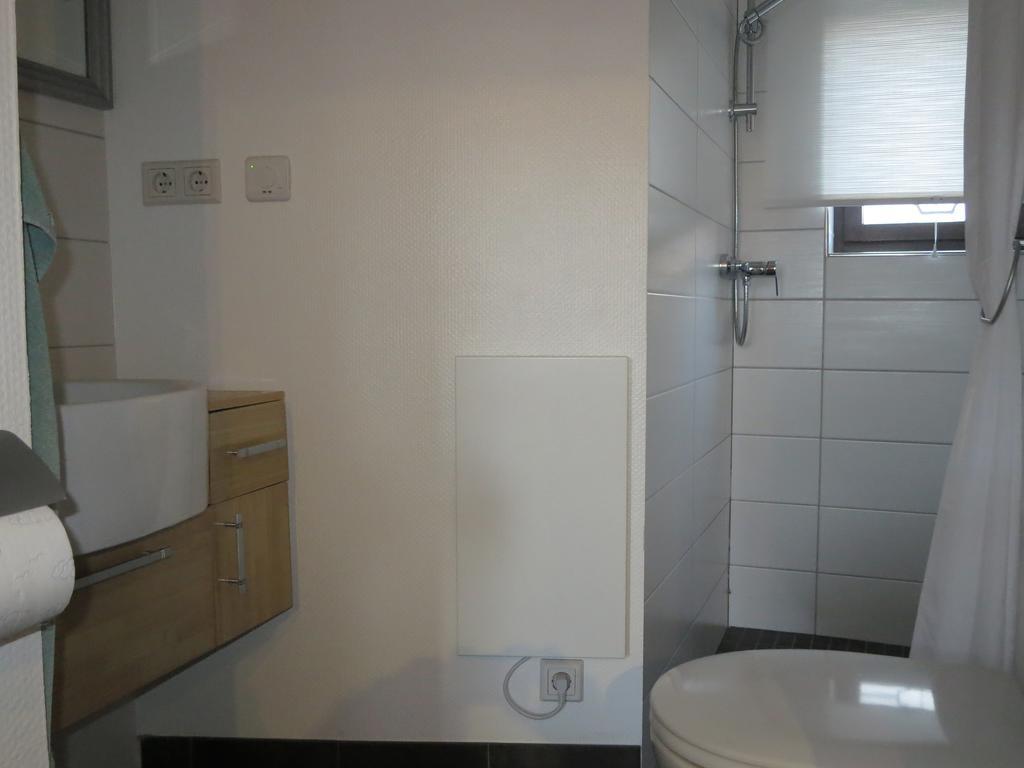 Ferienwohnungen Haus Hinneres Schalkenmehren Szoba fotó